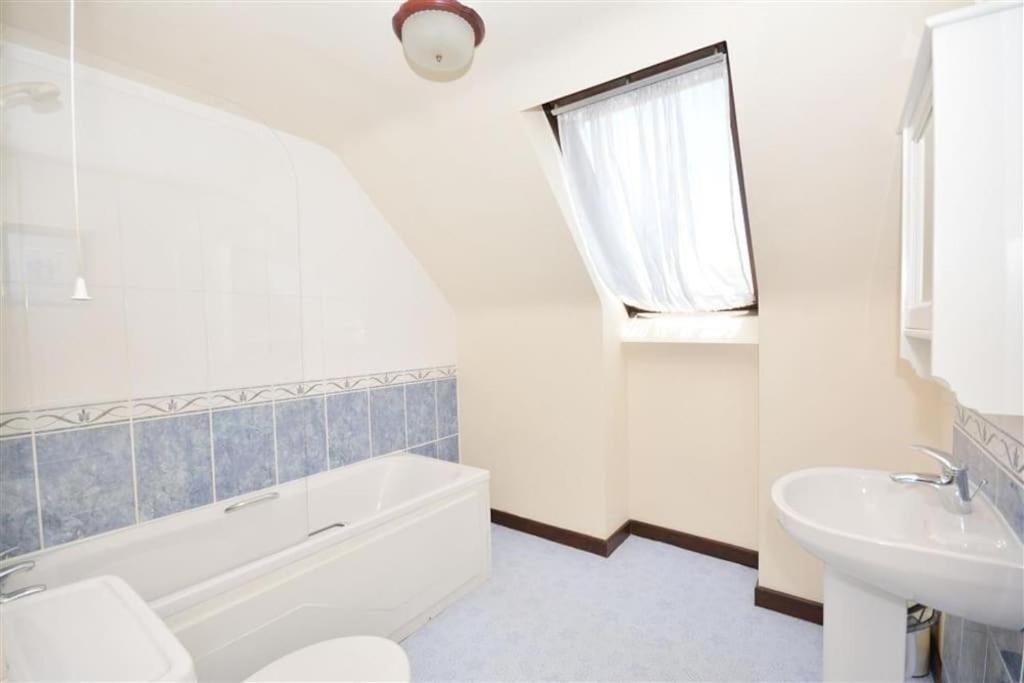 Direct Beach Access! Top Floor Apartment Perranporth Exterior foto